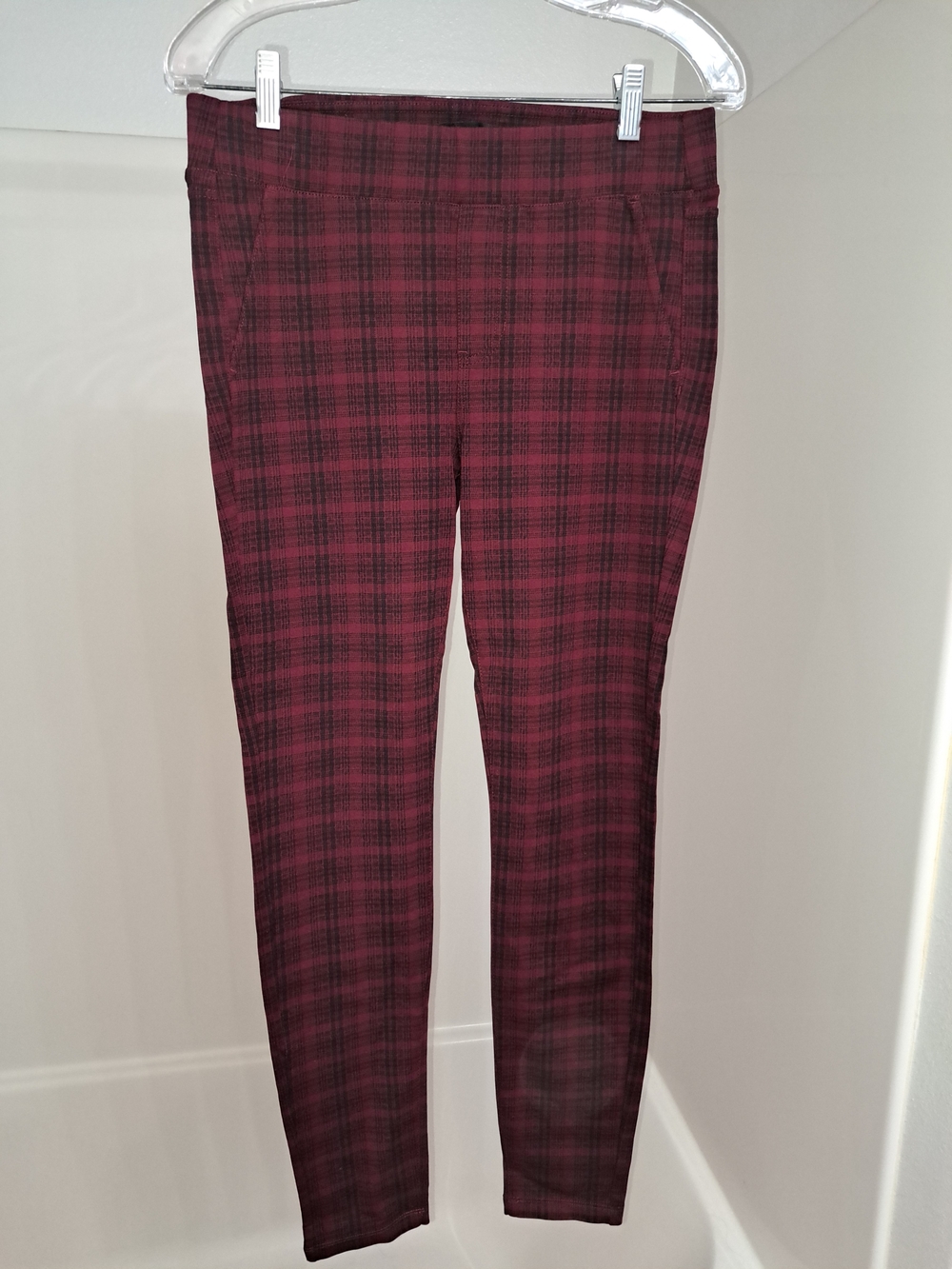 Liverpool Jeans Company Burgundy Plaid Leggings